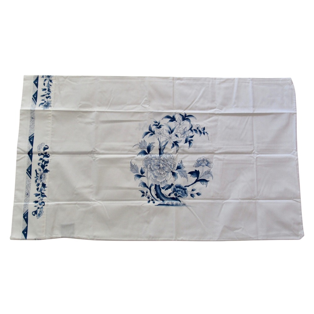 New Ralph Lauren Porcelain Medallion Standard Blue White Pillowcases Set Of 2 - Picture 2 of 6